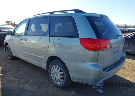 2010 Toyota Sienna Le из США, поврежденный, VIN 5TDKK4CC8AS325297